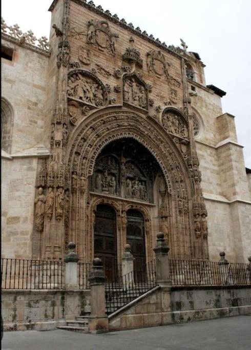 Alojamiento Centrico La Buganvilla Aranda de Duero Eksteriør bilde